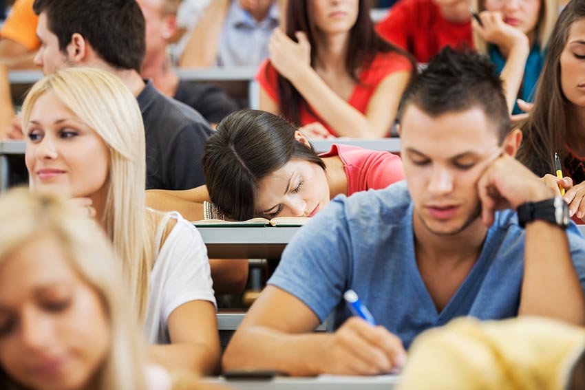 college-students-asleep-during-lecture-faulkner-university